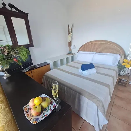 Capsasalbegur74 Terraza Sobre Mar, Piscina Del Mar アパート ベグール